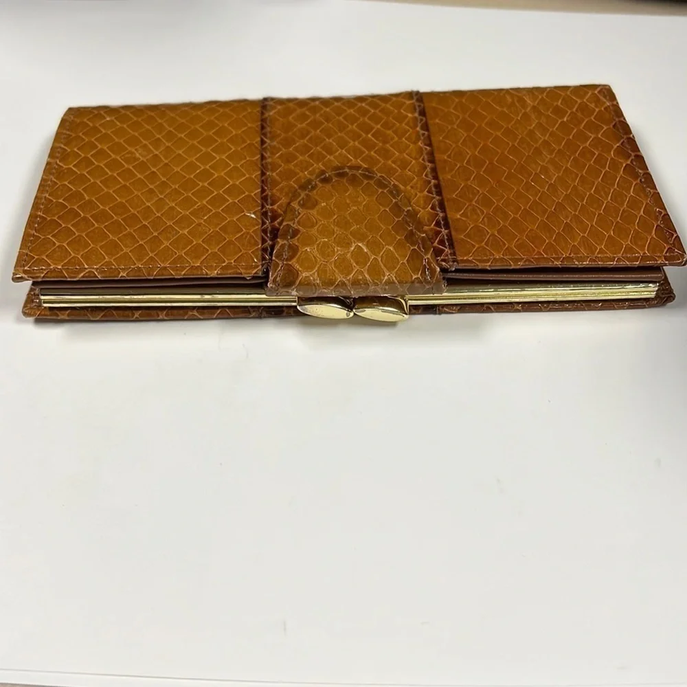 St Tropez Snakeskin Long Bifold Kisslock Clutch Wallet